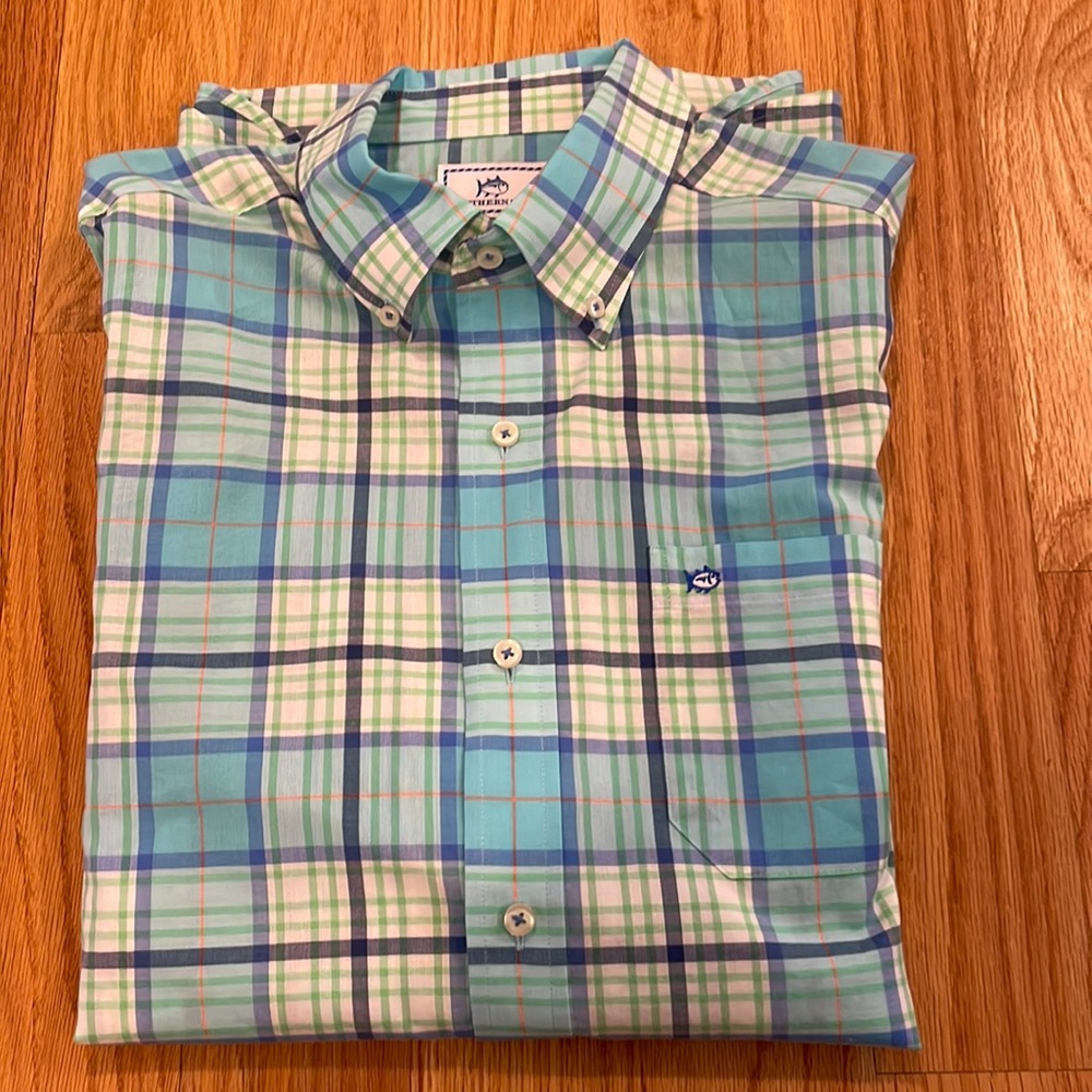 🎉HP🎉 Southern Tide Button Down Shirt